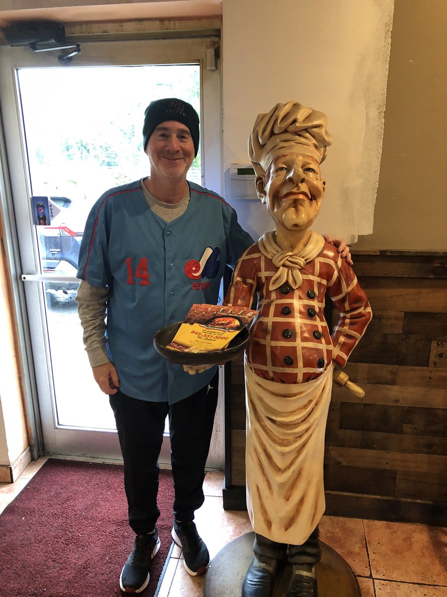 KeithLenn's tweet photo. Making new friends… https://t.co/EpFArZUHCo