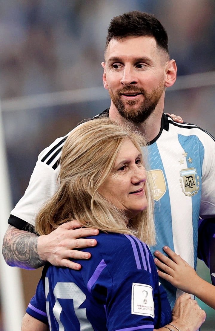 Feliz día, Celia! Gracias por darnos lo mas grande.