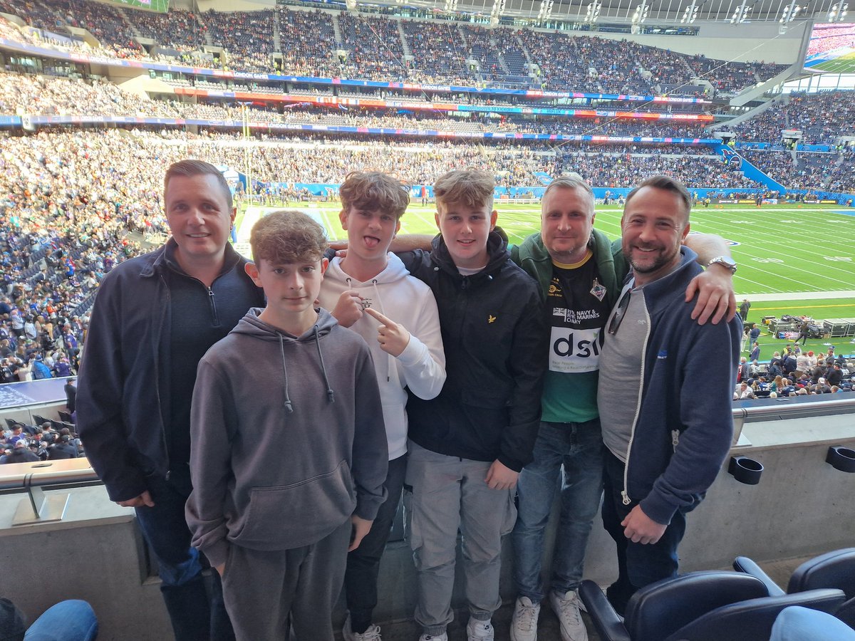 #boysdayout #tottenhamhotspur #NFLLondon #nfllondongames <a href="/DSILtd/">DSI Ltd</a>