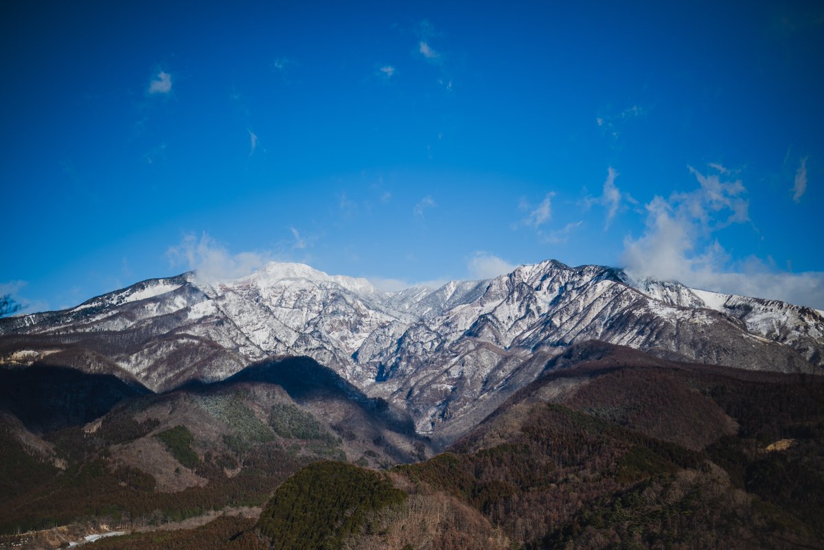 _38km_2Phot0's tweet photo. 固定

副業カメラマンから風景フォトグラファー(過激派)に転身した小松です。本職は技能職。

主な活動エリアは奥日光地域。たまに那須とか県外行きます。
静かな山と水辺を好む。
正規ルートの無い水場とか山の開拓と、珍しい天候現象や絶滅危惧種2類を探して記録するのが最近の楽しみ。 https://t.co/djUjrVGJ7O