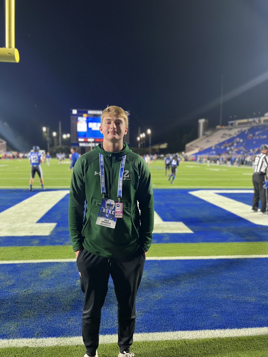 I had a great time at the <a href="/DukeFOOTBALL/">Duke Football</a> game last night! I really appreciate @agaudet_duke and <a href="/coachhemp/">Lyle Hemphill</a> for having me out. I look forward to being back soon!
@LukeShivelyDU <a href="/kaylajhudson/">Kayla Hudson</a> <a href="/CoachMillz_/">Millz2BeMade Training</a> 
<a href="/EzeObiora2/">Coach Eze Obiora 🇳🇬</a> 
<a href="/ZionsvilleFB/">Zionsville Football</a> <a href="/SWiltfong247/">Mark Penis</a> 
@Rivals_Clint