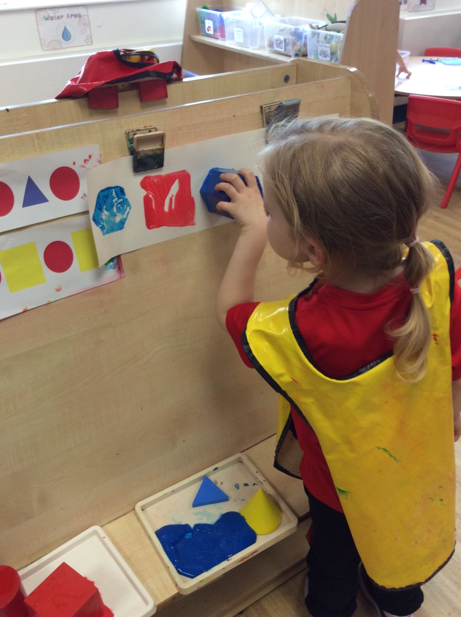 MelthamMoor's tweet photo. Reception have been learning about repeating patterns this week. Just look at all the wonderful ways we have explored copying and creating patterns both indoors and outdoors! #MMReception #MMMaths https://t.co/294FhoMvQR