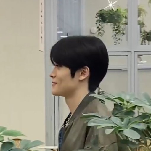empathyoonoh's tweet photo. HE'S SO CUTEE https://t.co/OXBRfjtdws