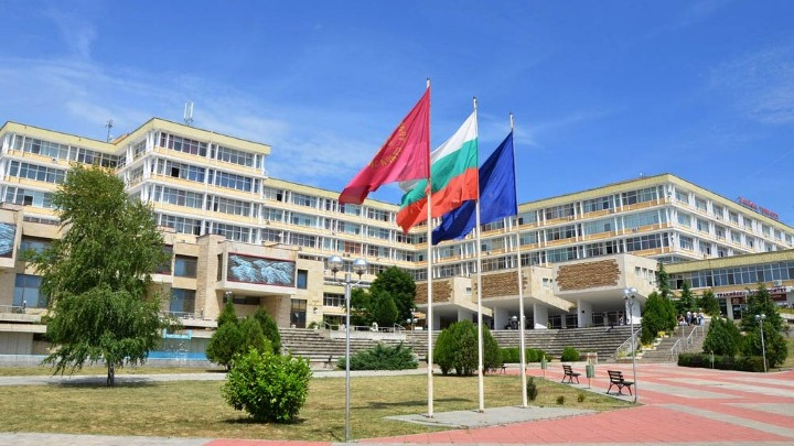 amna_news's tweet photo. ΒΤΑ: Η #Βουλγαρία παρουσιάζει στο Ευρωπαϊκό Κοινοβούλιο τις ιστορικές αλυκές της #Provadia
https://t.co/cUnY5AOHiY https://t.co/McvZF61RU9