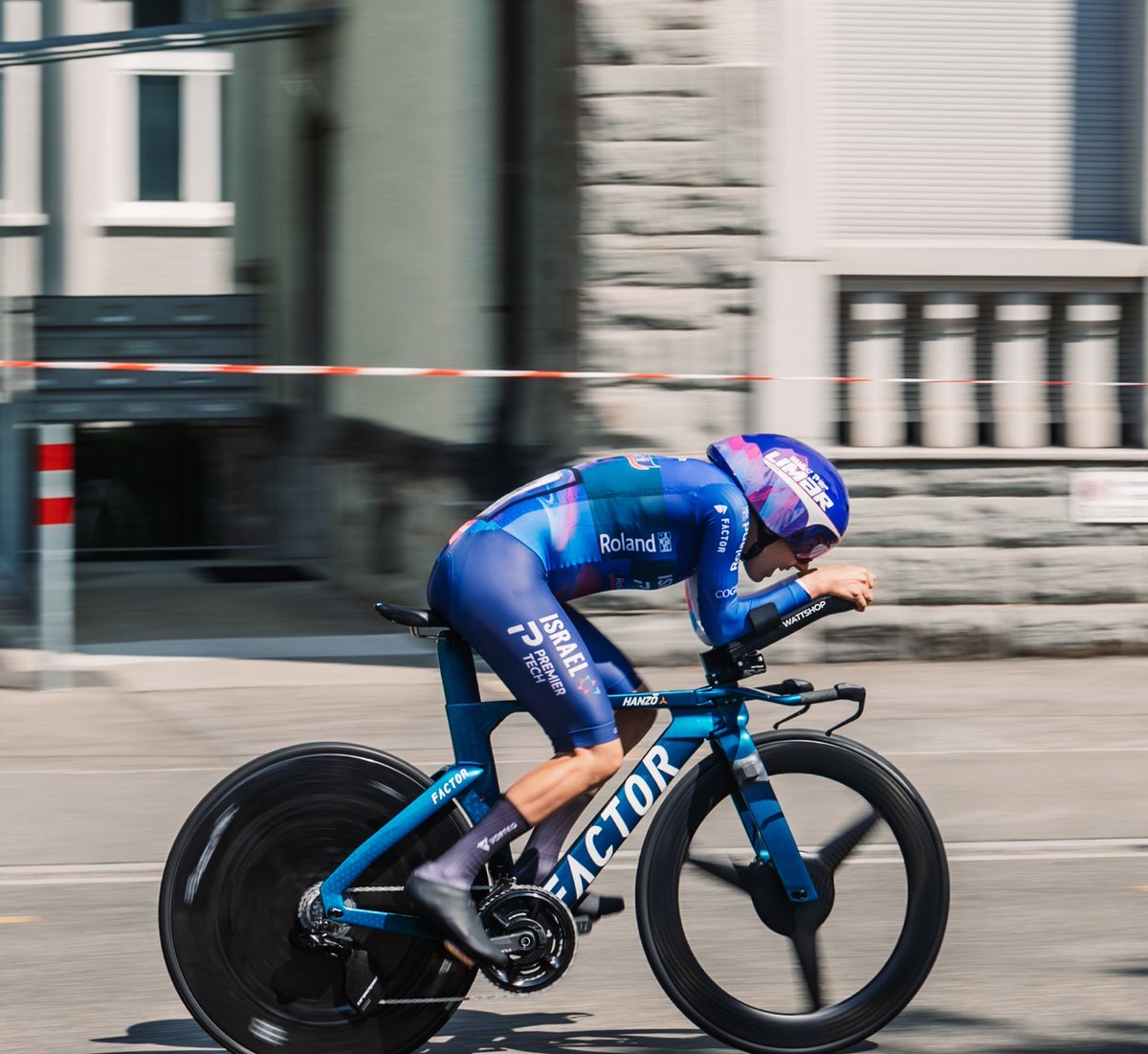 RolandCycling's tweet photo. Anna Kiesenhofer wins Chrono des Nations! 🇦🇹 👏
___
🇫🇷 #ChronodesNations https://t.co/FJMTiBa2e9