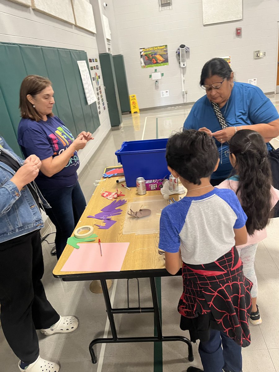 MaverickSAISD's tweet photo. It was great to see so many Dragons at our viewing party! #MESinspired @SAISD_Science @SAISDAcademics https://t.co/lAkF8qX2WV