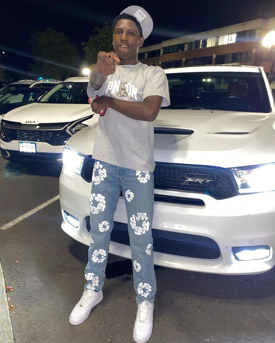 Rappers Outfits on X: Polo G outfit 💎 Go:  #polog  #rap #style #drip #whatsonthestar  / X