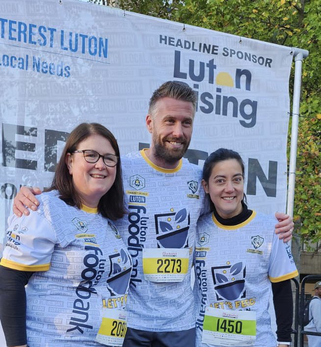 rach_hopkins's tweet photo. 💜A brilliant morning at
@love_luton RunFest with a fantastic atmosphere from start to finish! 

🦁Great to join @SarahOwen_ MP, Mayor @YaqubHanif, Deputy Mayor @zanib_raja &amp; other friends as part of @LutonLions raising much needed funds for @LutonFoodbank #LetsFeedLuton https://t.co/khahN70N5p