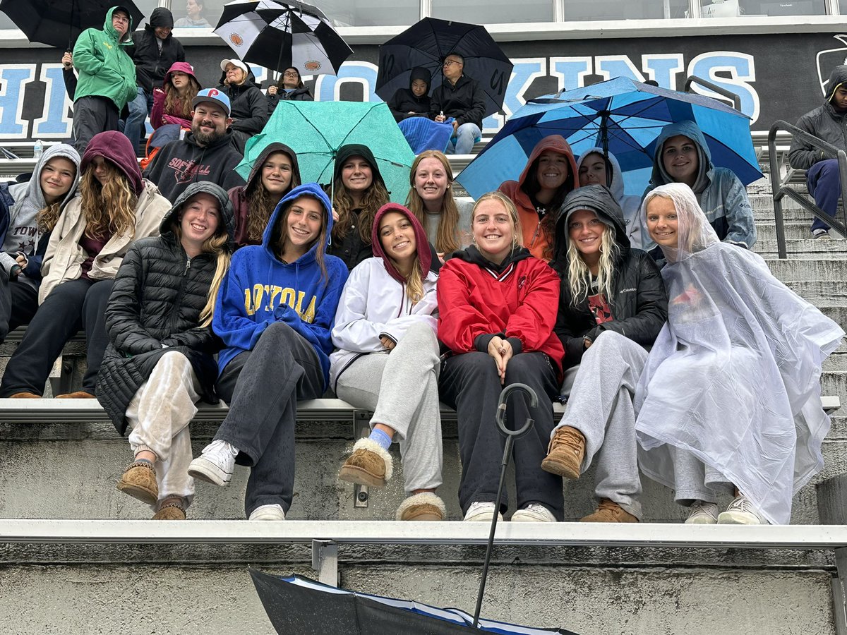 Team trip to watch John Hopkins Field Hockey!!! 

Thank you!!!! 🏑