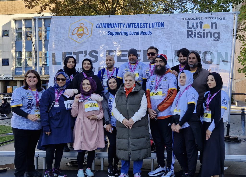 rach_hopkins's tweet photo. 👏Well done everyone who took part in @love_luton RunFest &amp; to all the volunteers helping out along the route including @GoodGym_Luton and Luton Lions Club. 

#LetsFeedLuton pls donate if you’re able:

https://t.co/tYIh364ygW 
#LoveLuton https://t.co/KArzbcvOZX