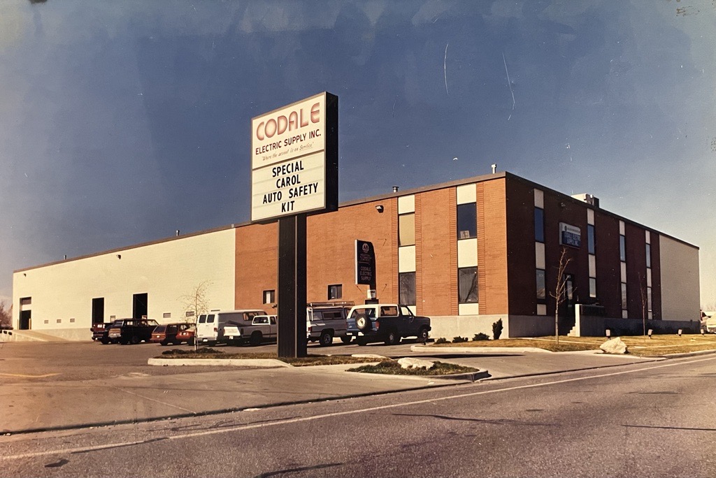 CodaleElectric's tweet image. We’re celebrating 48 years today! Thank you to our customers and associates who have helped us along the way!
Establish Oct 15, 1975
 #throwback #Codale #48Years