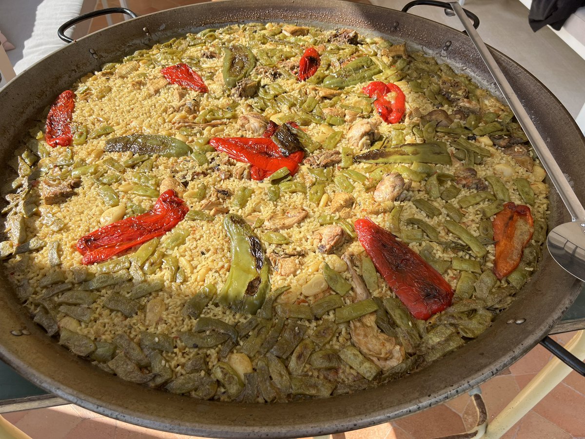 rafamanuEl68's tweet photo. #LaPaellaDeLosDomingos
Hoy celebración familiar
Preparando el Congreso Nacional de Médicos de Atención Primaria
“contigo 50 años más”
Más de 4200 comunicaciones y +de 5100 médicos
Paella clásica para 20 comensales, vino #Pagodecarraovejas #CotoDeImaz
#FelizDomingo #Semergen23 https://t.co/Ouif5y9vYc