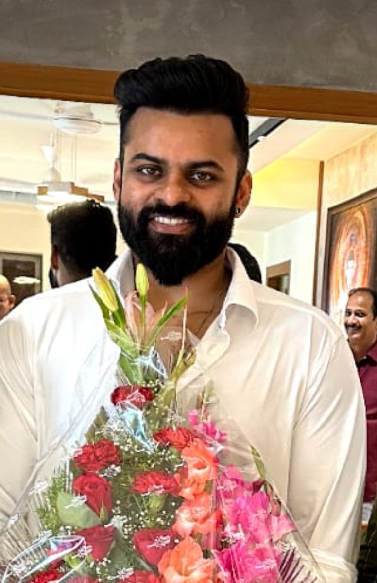 #GaanjaShankar కోసం #SaiDharamTej కొత్త Mass Look 👌 

#IsmartShankar లుక్ టైప్ లో....