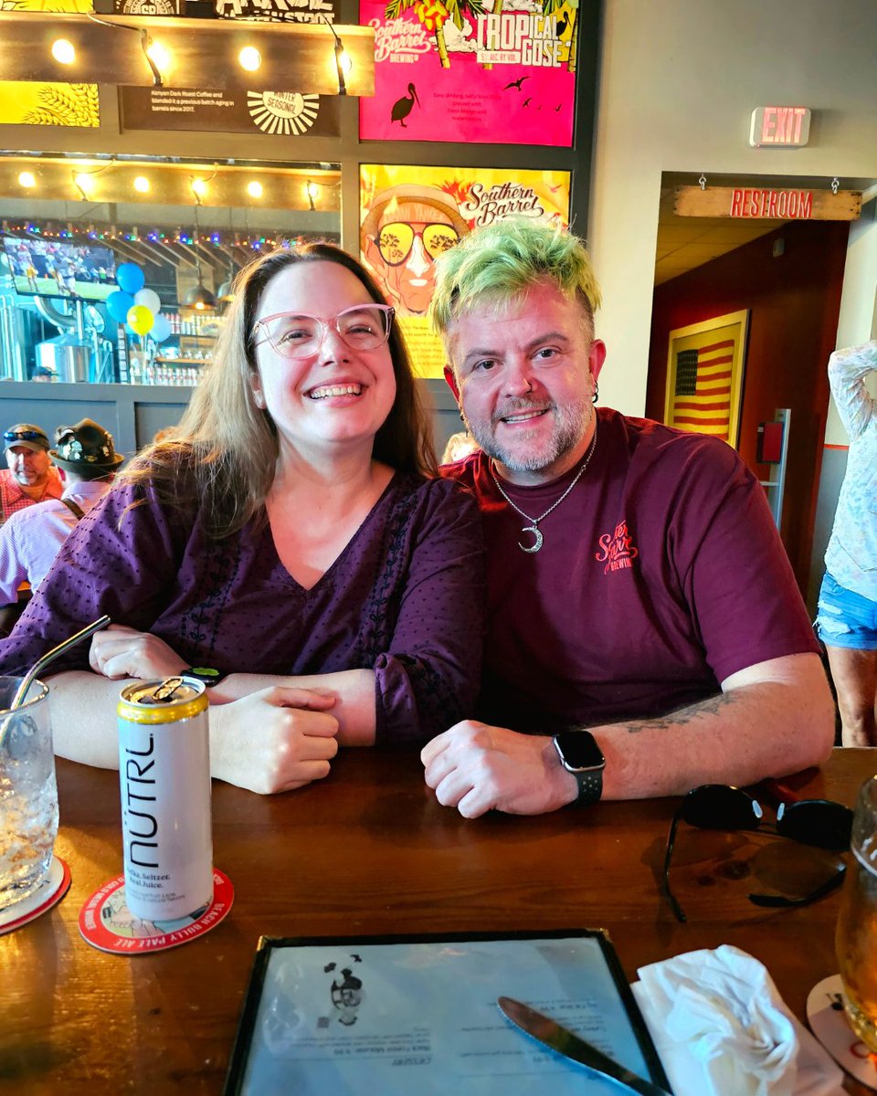 SouthernBarrel's tweet photo. Can you spot the differences in these two photos? 👀😂

Southern Barrel Brewing Company is an amazing brewery, but it's also a home away from home for so many people in our community. We love you all and thank you for your continued support! ❤️🍻

Tavern Hours: 11:30-8pm https://t.co/4Feewufqxp
