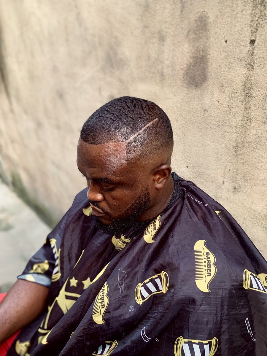 TheEliteTrimmer's tweet photo. Doing my craft on a Sunday.
result>>>
#elitetrimmer #lagosbarber #GazaCity #NoBraDay #barbergang #Wizkid #masterbarber #haircut #highfade #viral #explore #urbanbarber https://t.co/nU1rIhpQK9