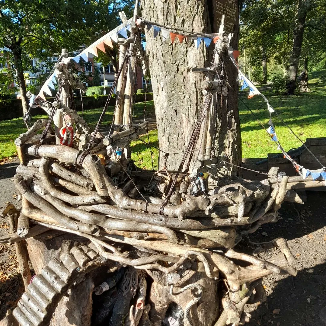 Thanks for having us Liverpool. Was my first time to this city, but certainly not the last. The second performance of AND KATHERINE BREWED was even better than the first.

#Liverpool #AndKatherineBrewed #theatre #rehearsals #newwriting #peasantsrevolt #actor