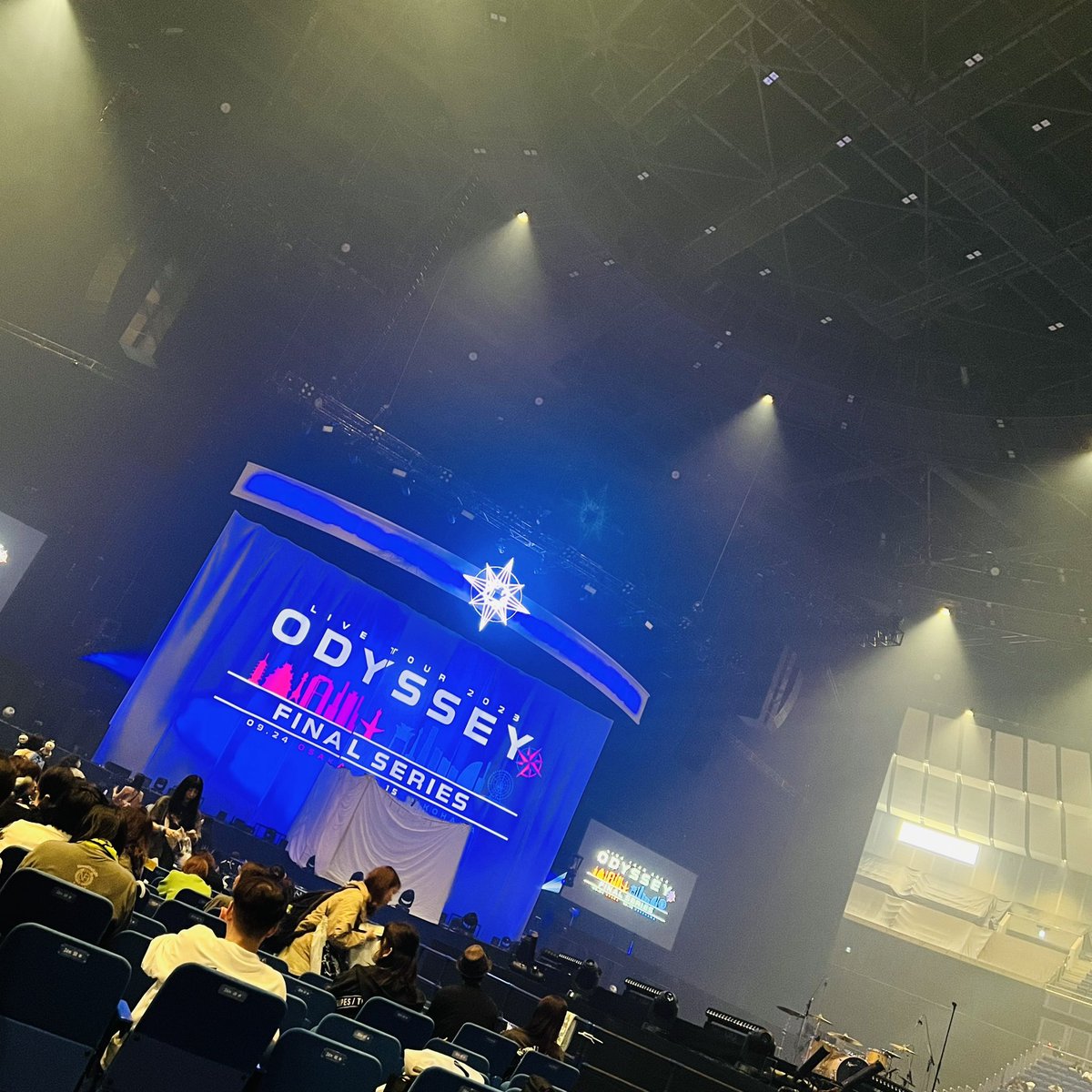 mikimarun_NB_'s tweet photo. ODYSSEYツアー　横浜アリーナ
とても素晴らしいライブでした。
ありがとうございました✨

OP映像から鳥肌���まらず✨
映像化が楽しみです。
素敵な空間にいれたことに感謝✨
銀テ、海斗くんver.をGETしてました☺️✌️
#Novelbright https://t.co/sGVpp41x84