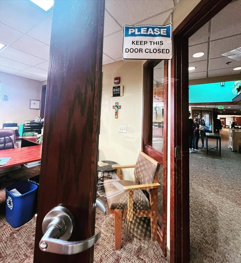 tapps's tweet image. keep this door closed… #orNot instagr.am/p/Cya--eCOje-/