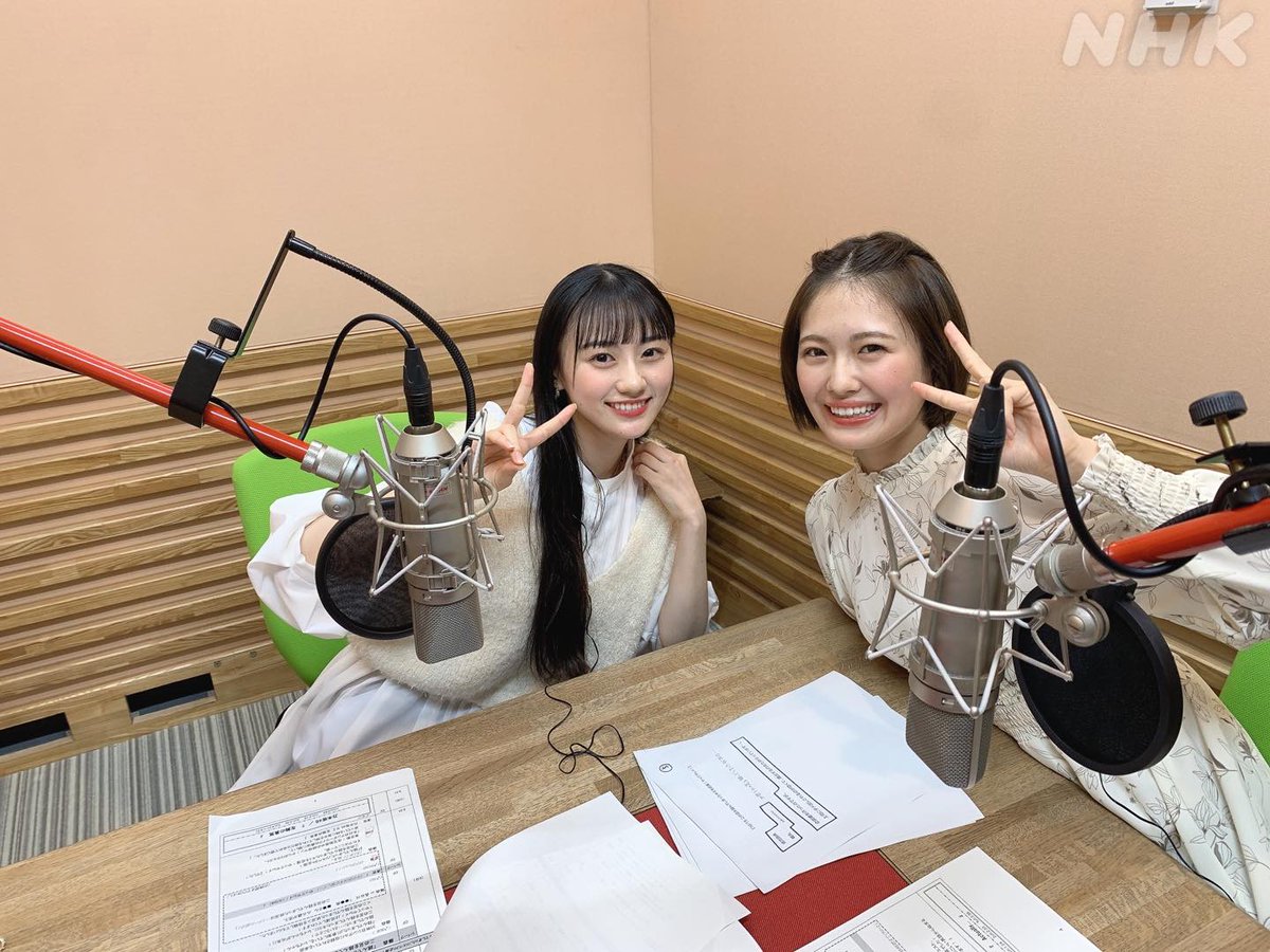 nhk_radirer's tweet photo. らじらー！サンデー3時間ありがとうございました🌟
演技派レイちゃん🍊ブース越しのジェラめちゃん❤️‍🔥電話越しさくたん🍓と盛りだくさんの放送でした！さくたん命名のあだ名は、藤森さん『しんごしゃん』長谷川さん『はっしゃん』です！お忘れなく👍
来週もぜひお聴きください📻
#nhkらじらー https://t.co/cRCBT9sq6L