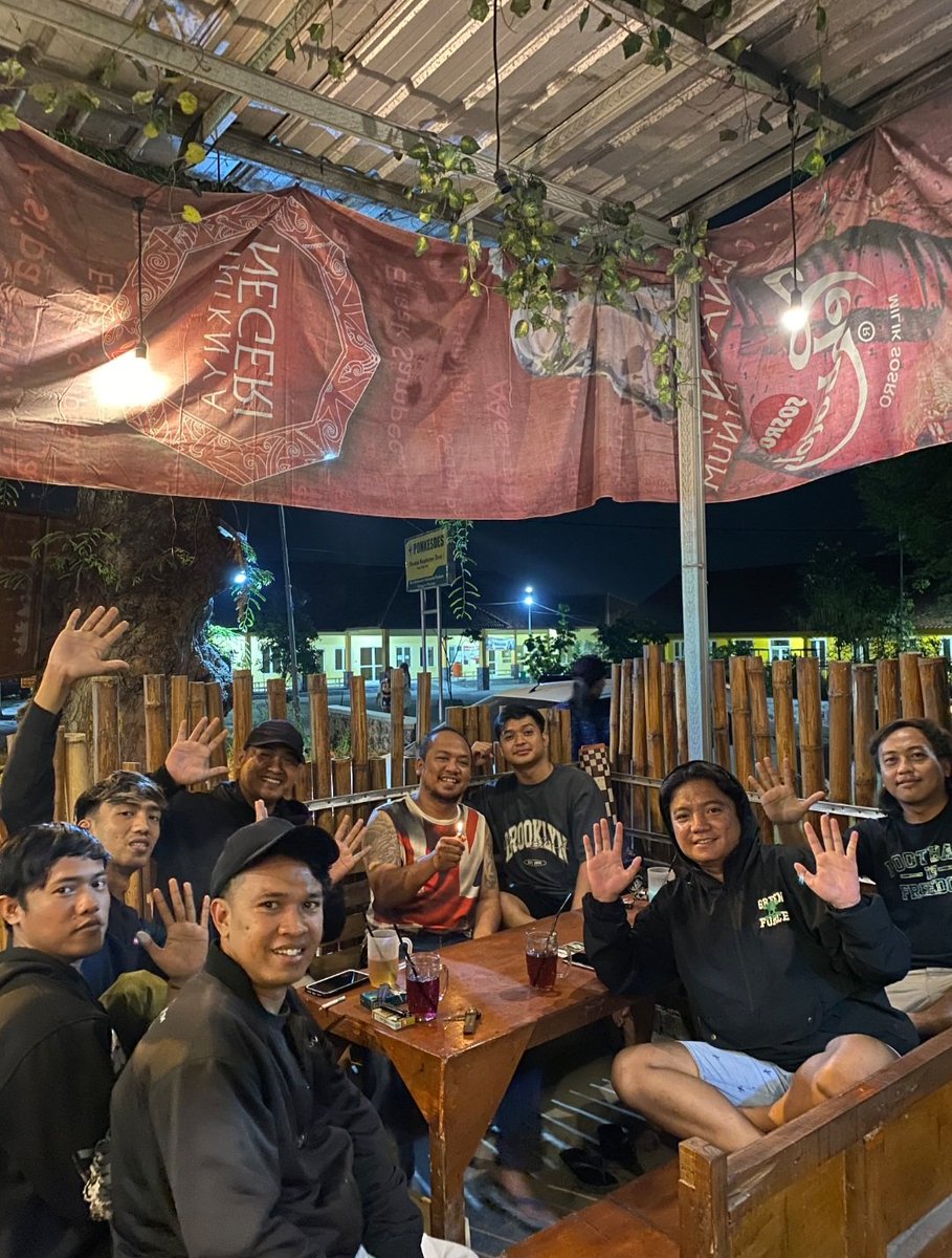 AVANTI PASURUAN.....Hauuppp 🙌🖤
<a href="/badikfals/">Badiuzzaman</a>