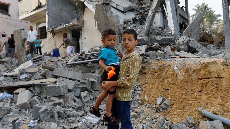 FrankieDo1's tweet photo. Más del 40% de la población de Gaza son niños. El estado asesino de Israel y, todos los que le apoyan, nos quieren convencer que todos son Hamas para justificar su genocidio. Vergüenza e indignidad mundial. #NoEnMiNombre https://t.co/V2GGKp9R0o