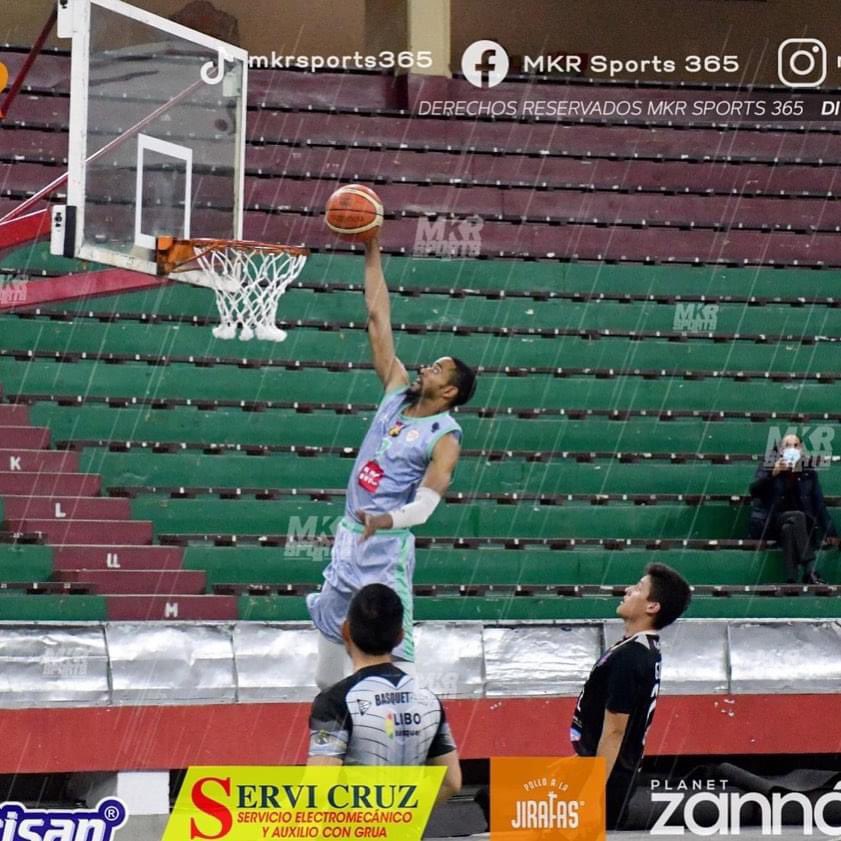 Bucketnblessing's tweet photo. Happy birthday to the Philly legend @BenMerritt_33 🎉 #Blessings https://t.co/ET6dxC0OFR