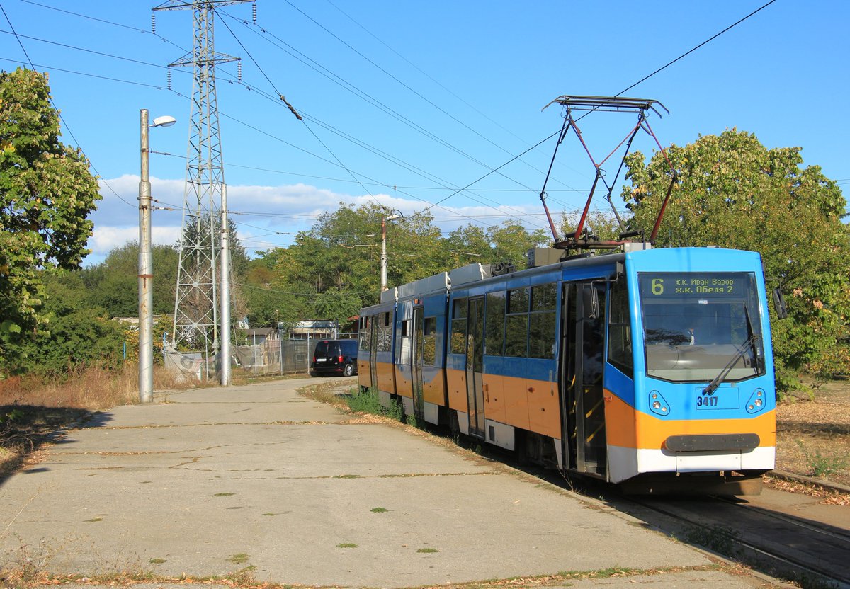 tramathon's tweet photo. In 2008/2009 the #Sofia #tram got a serie of #INEKON #T8M-700 cars for the #narrow #gauge #tram #network https://t.co/P08l1GbUaG