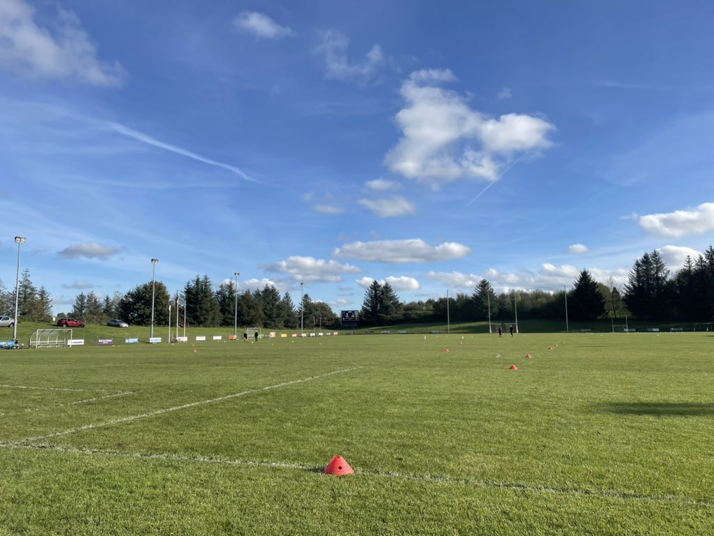Ferm_Herald's tweet photo. 👏🏻 Fair play to everyone involved with the @stpatsgfcdonagh club.

Louis Leonard Memorial Park is looking fantastic ahead of throw in.

#JuniorFootballChampionshipFinal https://t.co/1OTTWiOhZk