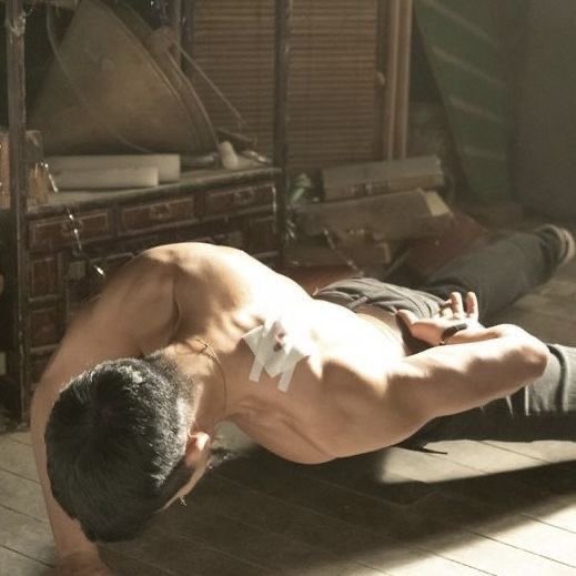 utterlydima's tweet image. Seductive Sunday?