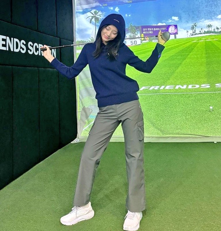 choutzuyujpg's tweet photo. so adorbs i'm struck 🏌️‍♀️ https://t.co/HUXsW66Iw4