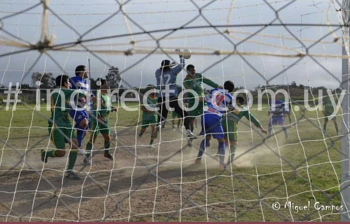 ivanacho08's tweet photo. Recuerdito de cuando me paraba en el arco https://t.co/IH7TKTvwjc