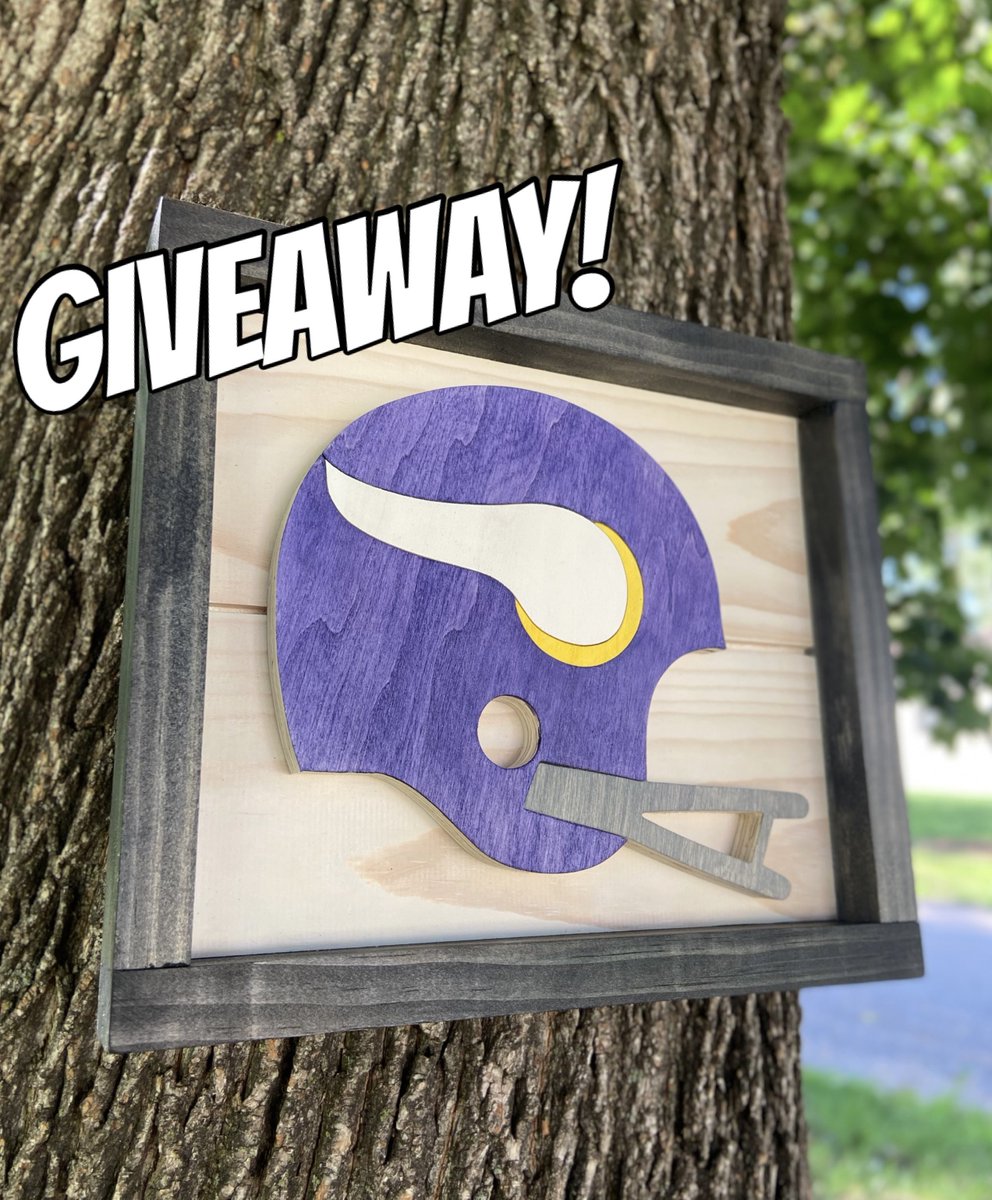 thatsbadassmn's tweet image. 🏈GIVEAWAY TIME🏈

One random #Vikings fan who LIKES AND RETWEETS this post will win a handmade helmet piece made by yours truly! 

Tag any and all Vikings fans! #SKOL 

Winners announced via retweet tonight @ 7:30PM CST