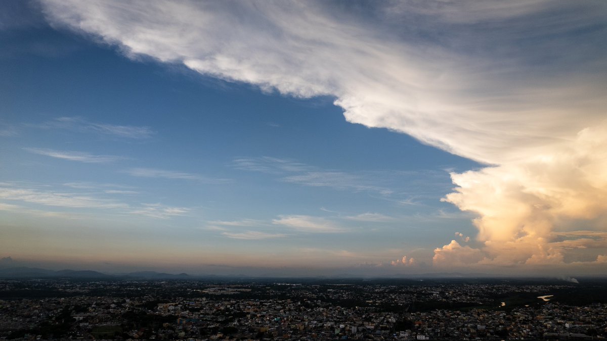 Got Nubes? 

#skyporn #dronephotography #DominicanRepublic #clouds #sky #dji #djiair2s #djiglobal #WCX042 #skylovers #skyphotography #sunset #panorama