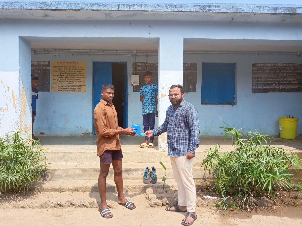 Shanu_Biswas_'s tweet photo. World Hand wash day celebration at school and panchayat level and SATO-TAP distribution in @DistrictBijapur.
@birajakabi @ShwetaEfraim @ashishapri2 @UNICEFIndia @WVIndia https://t.co/MMqnHfy2mX
