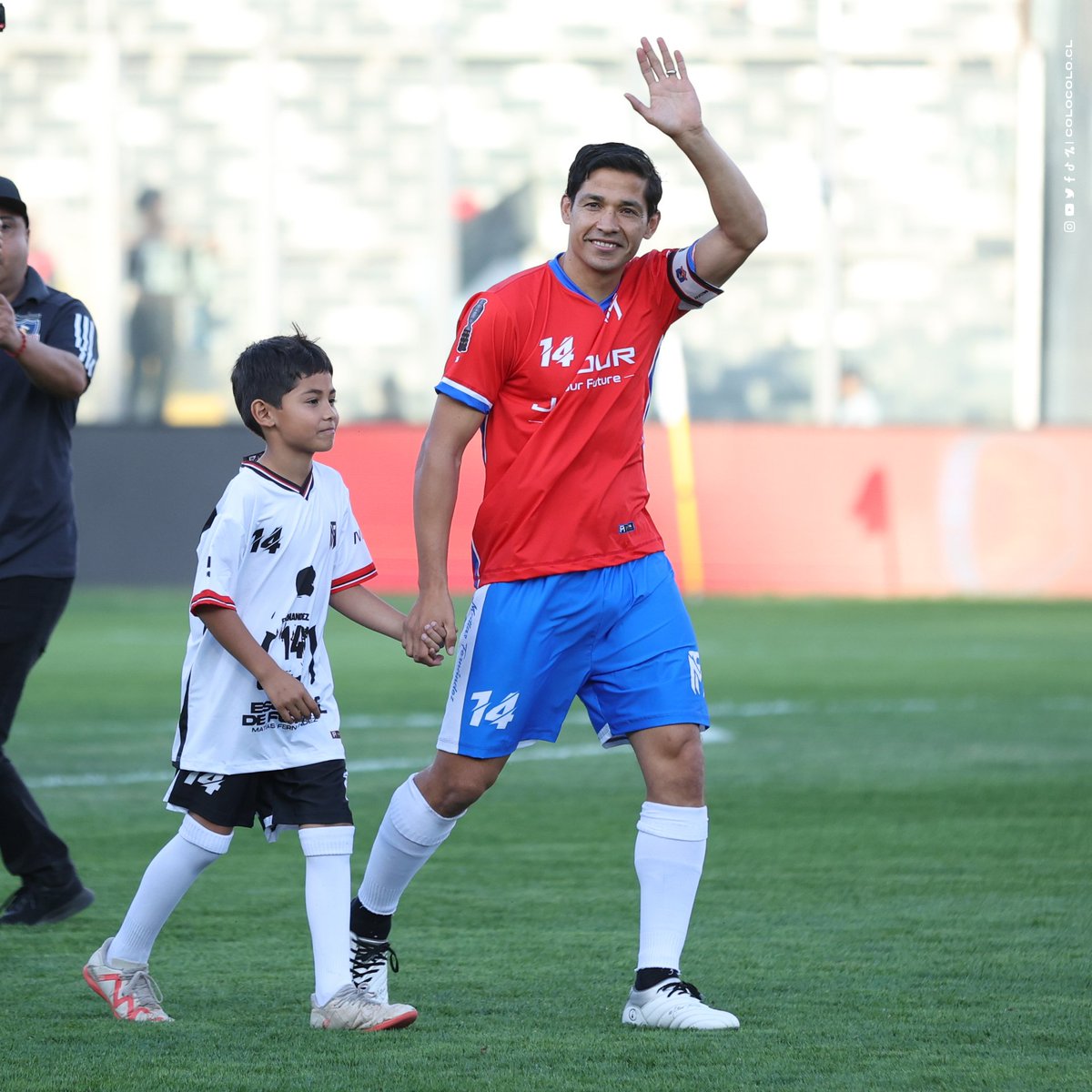ColoColo's tweet photo. 📸 Más postales de una jornada hermosa para el 14 🤙🏼

#GraciasMatias https://t.co/W2iBHGHAB8