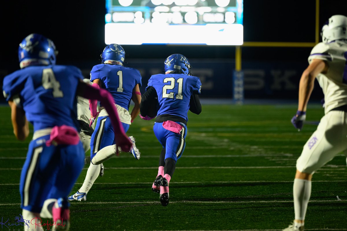 KevinRofidal's tweet photo. Minnetonka Varsity Football 🏈
Minnetonka vs. Buffalo 10-13-23
#tonkafootball #skippers #MinnetonkaFootball #TonkaFB2023 #minnesota #footballphotography #sportsphotography #kevinrofidalphotography
#buffalofootball #nikonZ9 #tacklecancer #randyshaver #rscrcf #randyshavercancerresearchcommunityfund