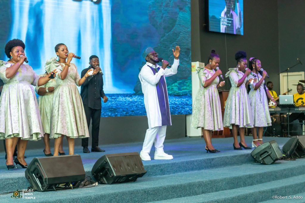 icgcjesustemple's tweet photo. Always a blessing๐๐ฟ. #JTFC Jesus Temple Family Choir #jtletsconnect #sundaysaticgc #icgcworldwide #icgcjesustemple #gratitude #koforidua #sundays #koftown #easternregion #church #ilovemychurch https://t.co/c2CN5y6EfA