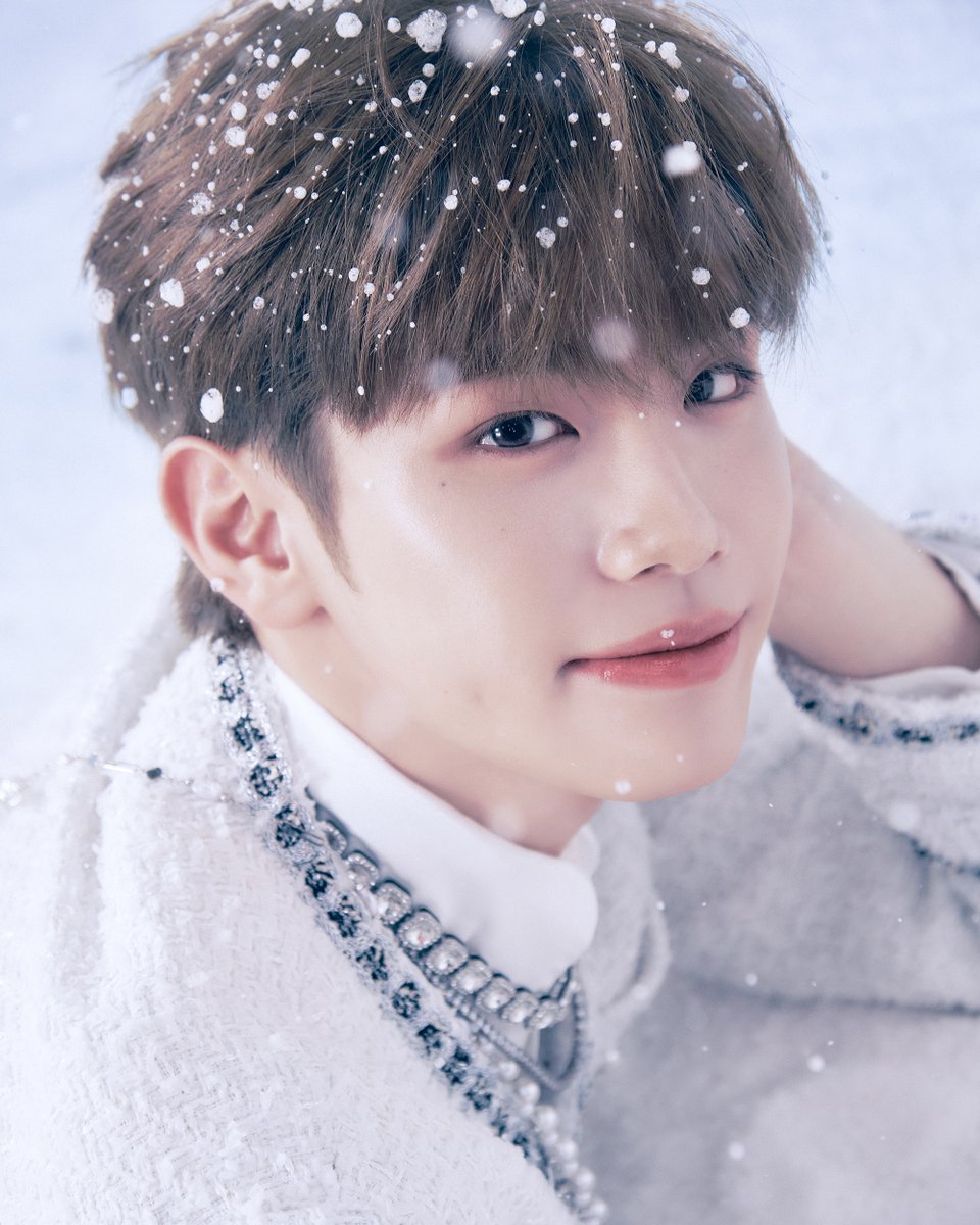 ZB1_official's tweet photo. ZEROBASEONE The 2nd Mini Album [𝗠𝗘𝗟𝗧𝗜𝗡𝗚 𝗣𝗢𝗜𝗡𝗧]

Concept Photo Fairytale ver.
#KIMTAERAE #김태래

2023.11.06 18:00 (KST)

#ZEROBASEONE #ZB1
#제로베이스원
#MELTINGPOINT https://t.co/1mbKjruFbG