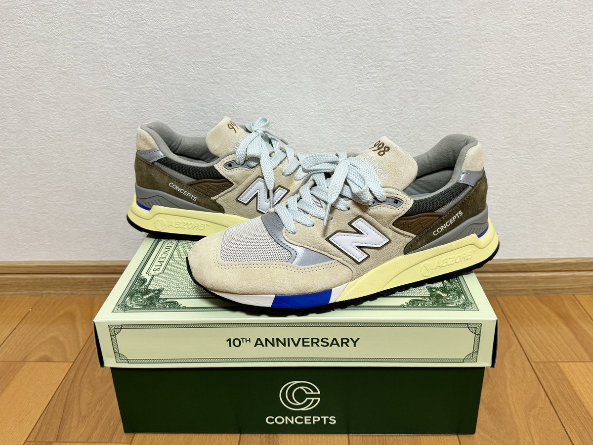 tsun20160923's tweet photo. 昨日届いたや〜つ😃
new balance×conceptsのコラボ。お初の998だから履くの楽しみ〜🎵
#スニーカー #sneaker #sneakers
#concepts #new_balance #m998 https://t.co/XUNioHtokc