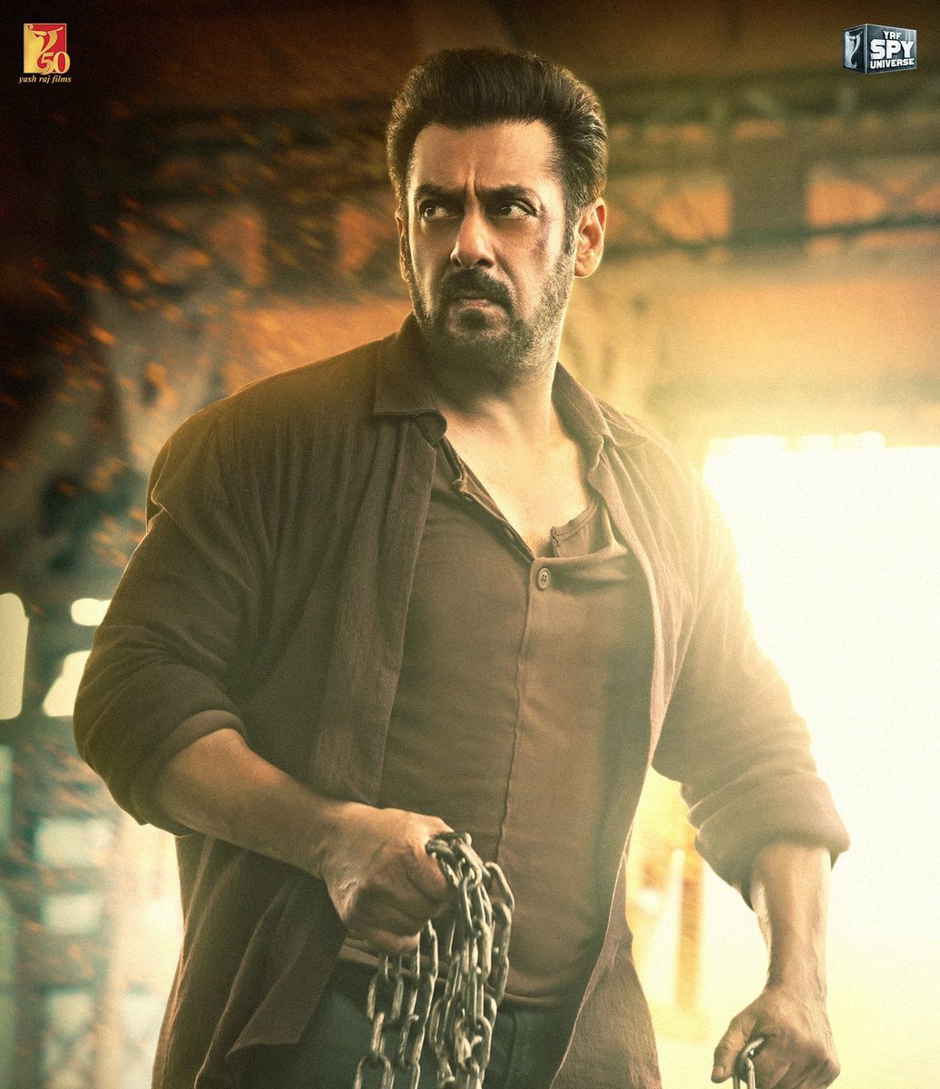 BeingHiteshShah's tweet photo. Get ready for the roar of a wounded tiger! 🐅💥
#SalmanKhan is back, and his upcoming trailer promises a dhamaka like never before.
Brace yourself for the explosive excitement! 🎬🔥 #Tiger3Trailer #BollywoodAction #UnleashTheTiger
TIGER3 KA TRAILER KAL https://t.co/Cdc5ToH2eZ