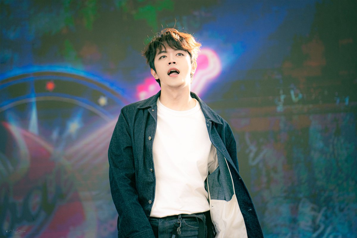 23. 10. 15. 웰컴대학로 프린지공연
웰컴 싱어롱 || 트레이스유

#변희상

뜨거웠던 여름을 
다시 한 번