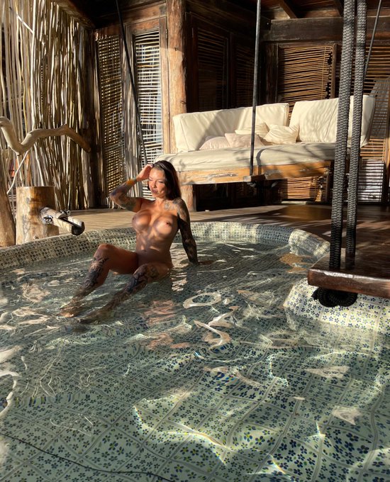 Paradise 🪷 #azulik https://t.co/cae4aDeWuE<a href="/tag/azulik"class="tags">#azulik</a>