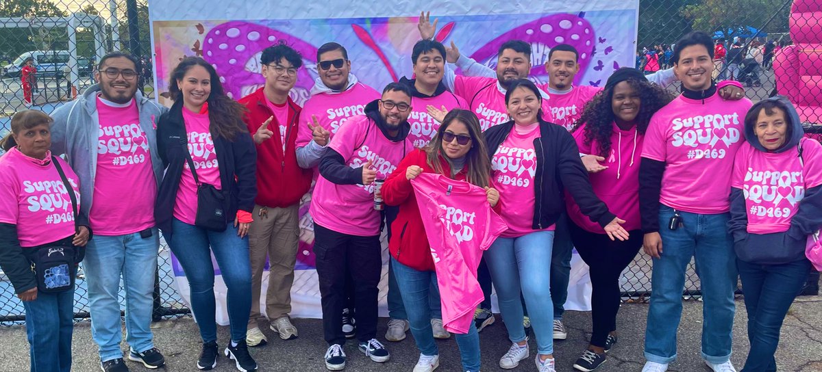 JackieP_97's tweet photo. D469’s Rego Team came out bright &amp; early to support a great cause. 💗 Thank to everyone that came out. One Team, One Dream 💘🎯 
#WorkSomewhereYouLove
#BreastCancerAwareness 
@KellyMcGarrity https://t.co/JigLmclb0s
