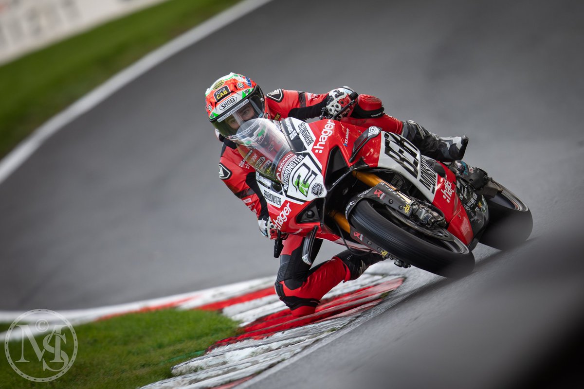 Who's it going to be ?
#britishsuperbikes