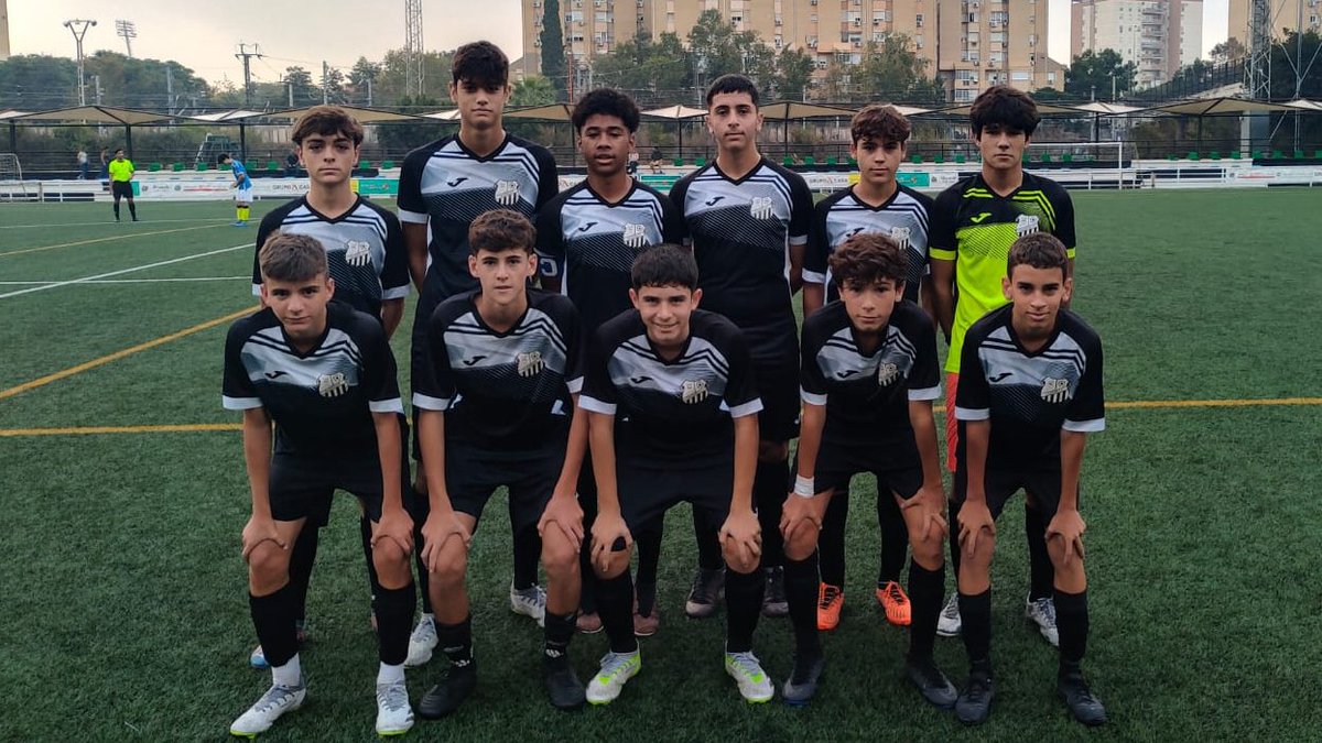 Calavera CF (@calaveracfutbol) on Twitter photo #CalaveraCFCadeteB
✅ Vuelta a la senda de la victoria para nuestro segundo equipo cadete. Los chicos de <a href="/Estebanporterov/">Esteban Portero Villalba</a> se impusieron por 7-0 al <a href="/udmanantial/">U.D.MANANTIAL</a>.
⚽️ Geremy -2-, Juanma -2-, Ricky, Menacho y Ángel fueron los goleadores del conjunto calaverista. #CalaveraCFCadeteB
✅ Vuelta a la senda de la victoria para nuestro segundo equipo cadete. Los chicos de <a href="/Estebanporterov/">Esteban Portero Villalba</a> se impusieron por 7-0 al <a href="/udmanantial/">U.D.MANANTIAL</a>.
⚽️ Geremy -2-, Juanma -2-, Ricky, Menacho y Ángel fueron los goleadores del conjunto calaverista.