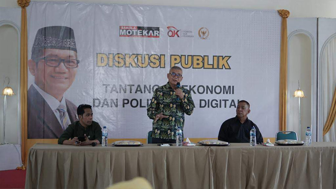 Kita sudah hidup di era digital, harus semakin paham seluk beluknya atau akan tertinggal dan dilupakan. Masyarakat hari ini harus terbiasa&amp; berlatih menggunakan teknologi digital,tidak ada pilihan lain, harus mulai menyesuaikan diri, beradaptasi.