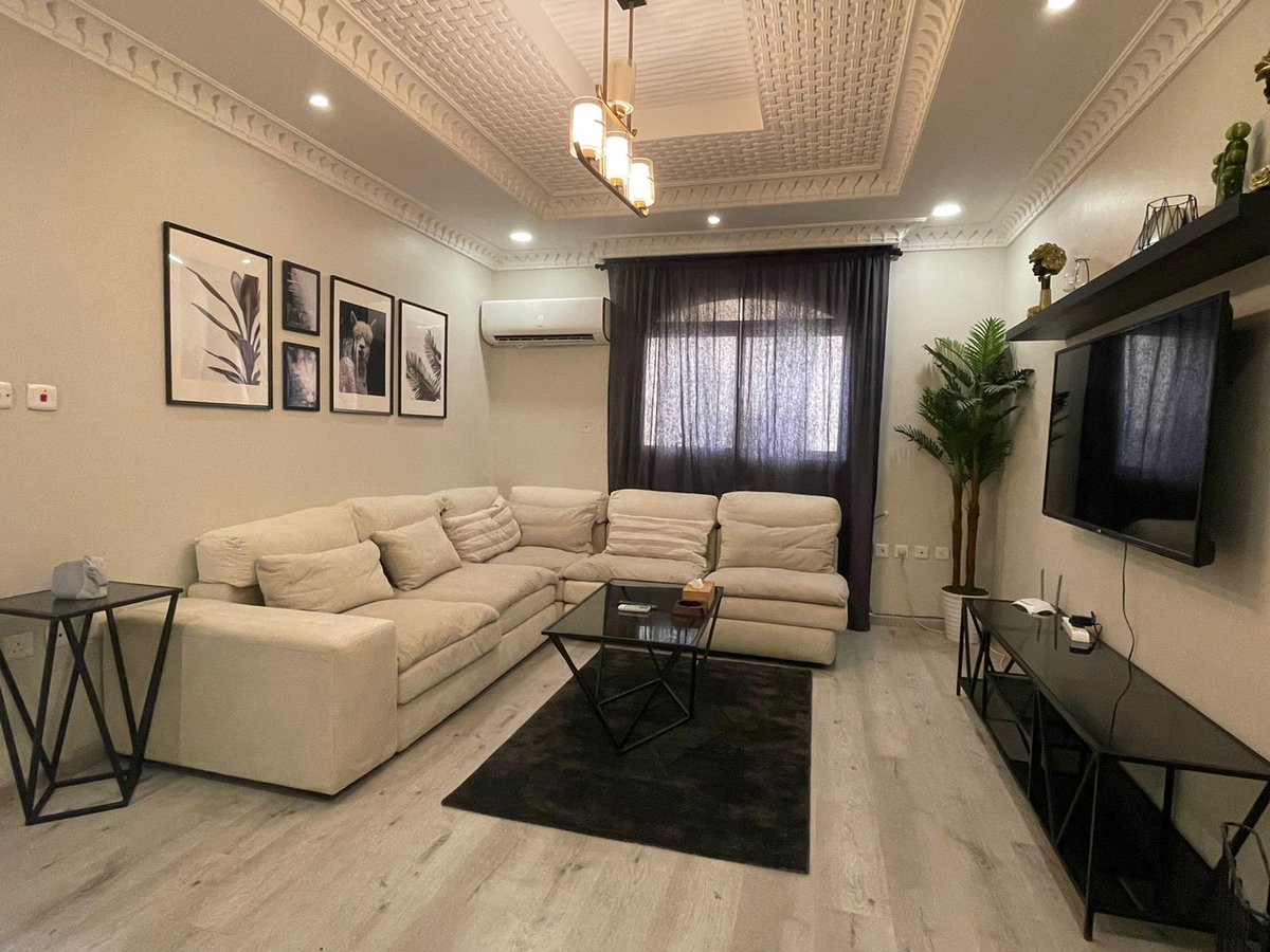 Real_estate955's tweet photo. شقة متكامله جميلة بجدة للايجار شهري بموقع استراتيجي قريب شارع الامير سلطان و شارع حراء تتكون من غرفتين وصاله وحمامين مجهزه بتلفزيون ذكي واي فاي سريع السعر شامل الكهرباء والمويه والانترنت

#محمد_بن_سلمان https://t.co/PEbQm5MP6w