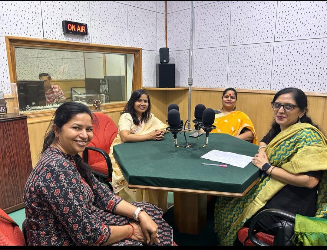 #nationalwomenfarmersday
In a special broadcast by @DDKisanChannel & @airnewsalerts, IRRI Lead Specialist & Senior Associate Scientist-Gender Empowerment Dr. @SugandhaMunshi presented IRRI's intervention on gender inclusion in agriculture sector.
Watch at bitly.ws/XpUk