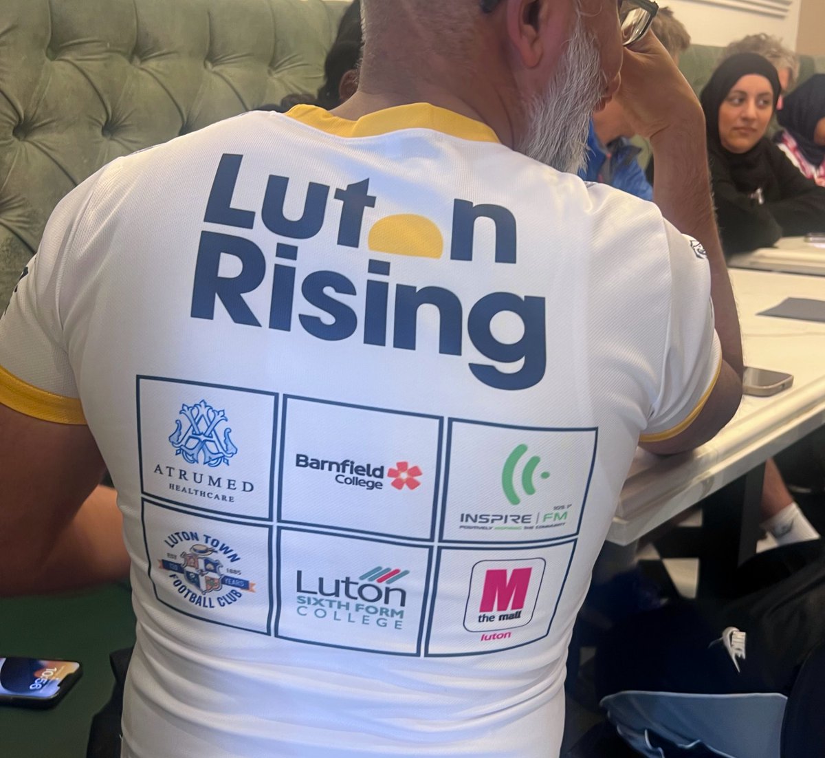 anisah_akhtar's tweet photo. Definitely feels like a whole year since I last ran, but enjoyed every second of the @love_luton Run Fest 🧡
Incredible atmosphere, coupled with a few thousand incredible Lutonians… what’s not to love!? 

Thank you to @love_luton @CILuton for yet another memorable morning! https://t.co/QWTBXpyzmk