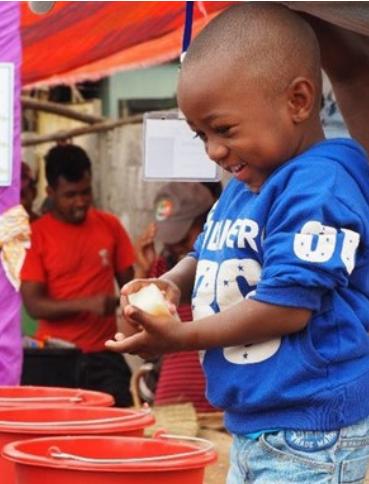 roblond2's tweet photo. #GlobalHandwashingDay #JMLM
Accès à l’hygiène & inégalités : les ménages les plus pauvres, situés dans des zones rurales & les personnes moins scolarisées ont moins accès aux stations ou dispositifs de lavage des mains fonctionnels. #eau #savon https://t.co/FHBiGoVS5E
